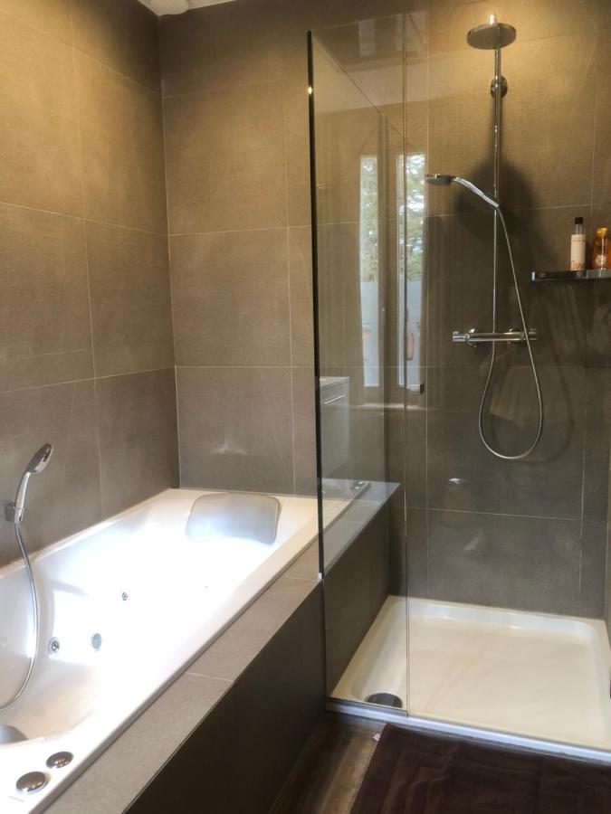 Hotel Duivels Paterke Harelbeeksestraat 29, 8500 Kortrijk Bagian luar foto