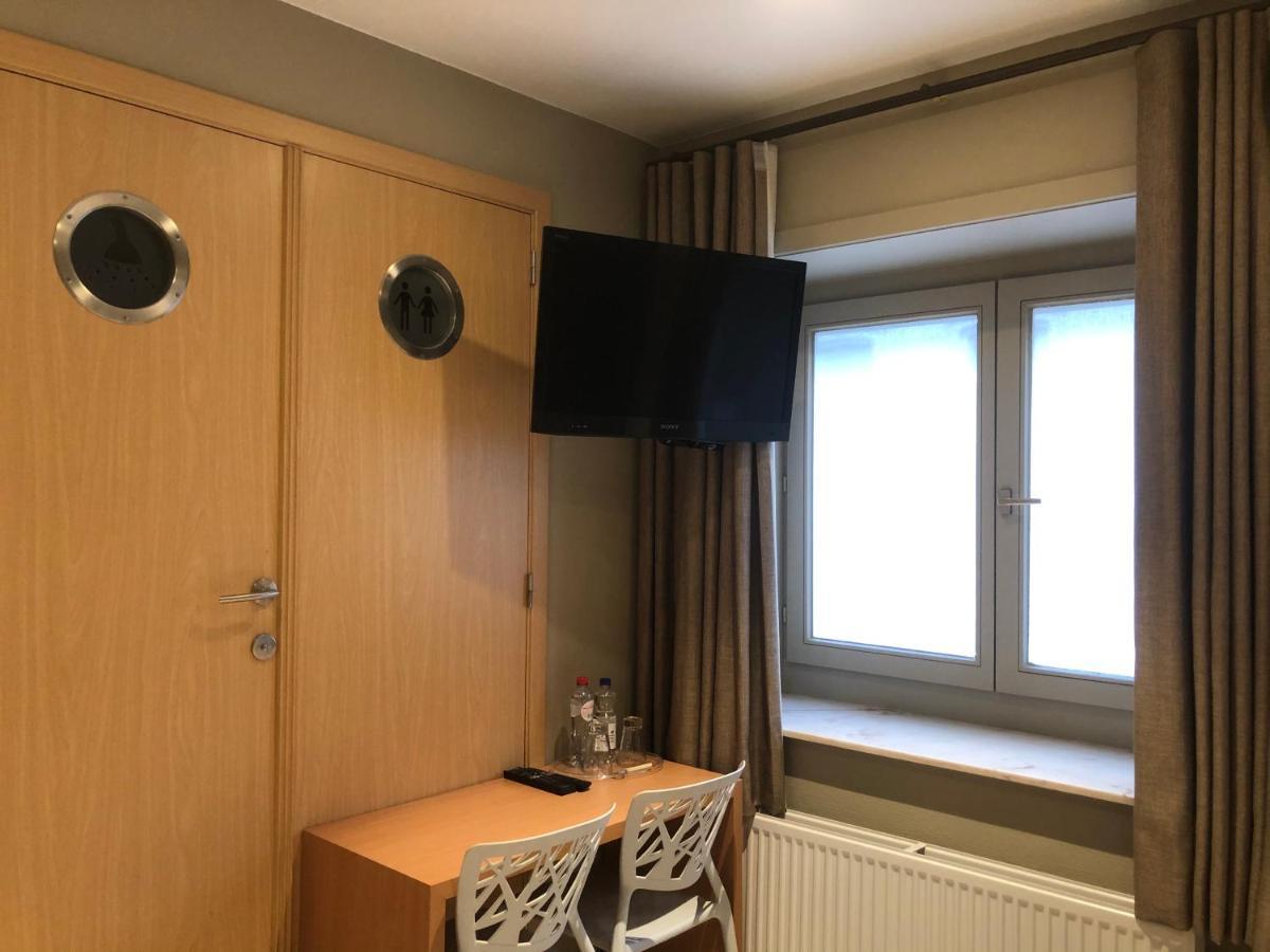 Hotel Duivels Paterke Harelbeeksestraat 29, 8500 Kortrijk Bagian luar foto