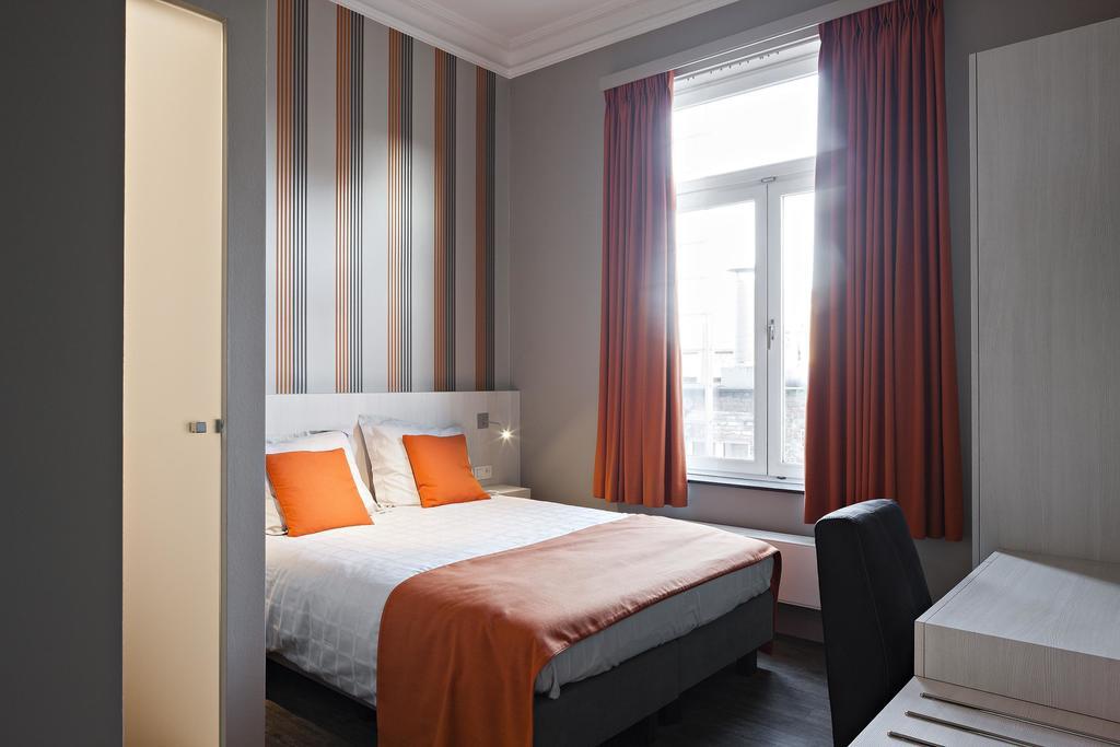 Hotel Duivels Paterke Harelbeeksestraat 29, 8500 Kortrijk Bagian luar foto